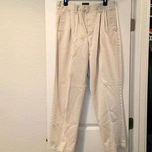 men's pleated front khaki pant